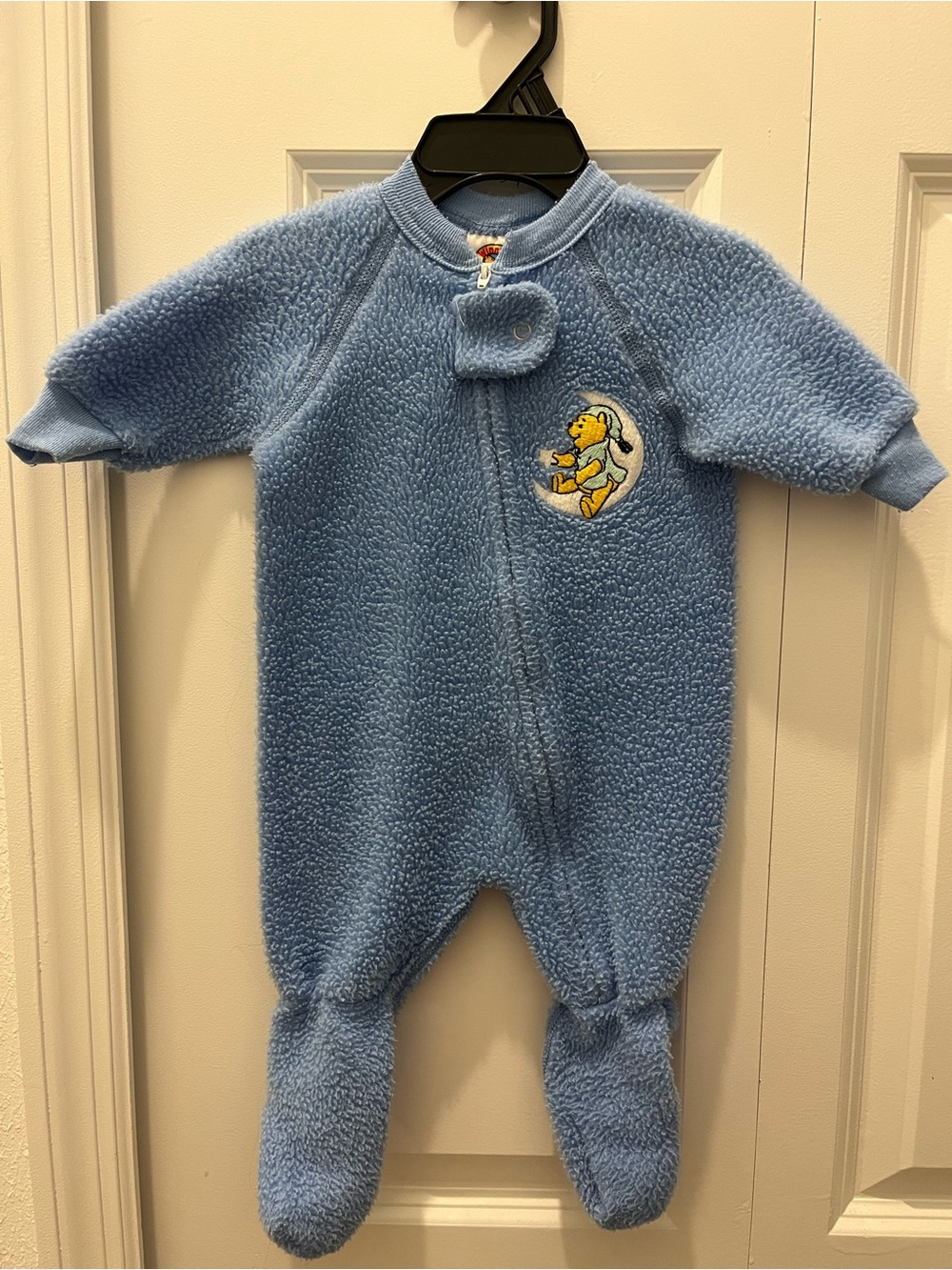 Vintage 1989-1992 Winnie the Pooh fleece footed sleeper(0-6m)